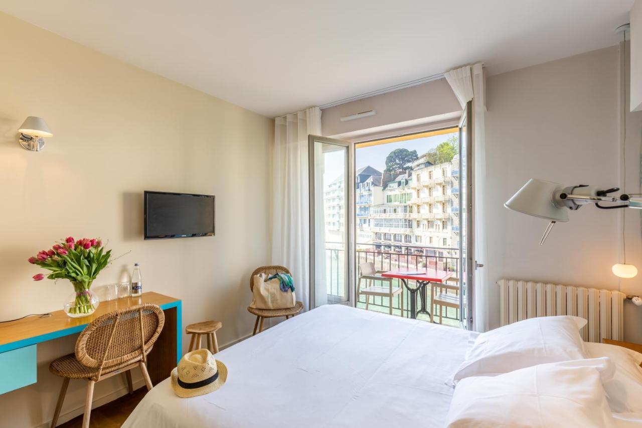 Hotel De La Vallee Ντινάρ Εξωτερικό φωτογραφία
