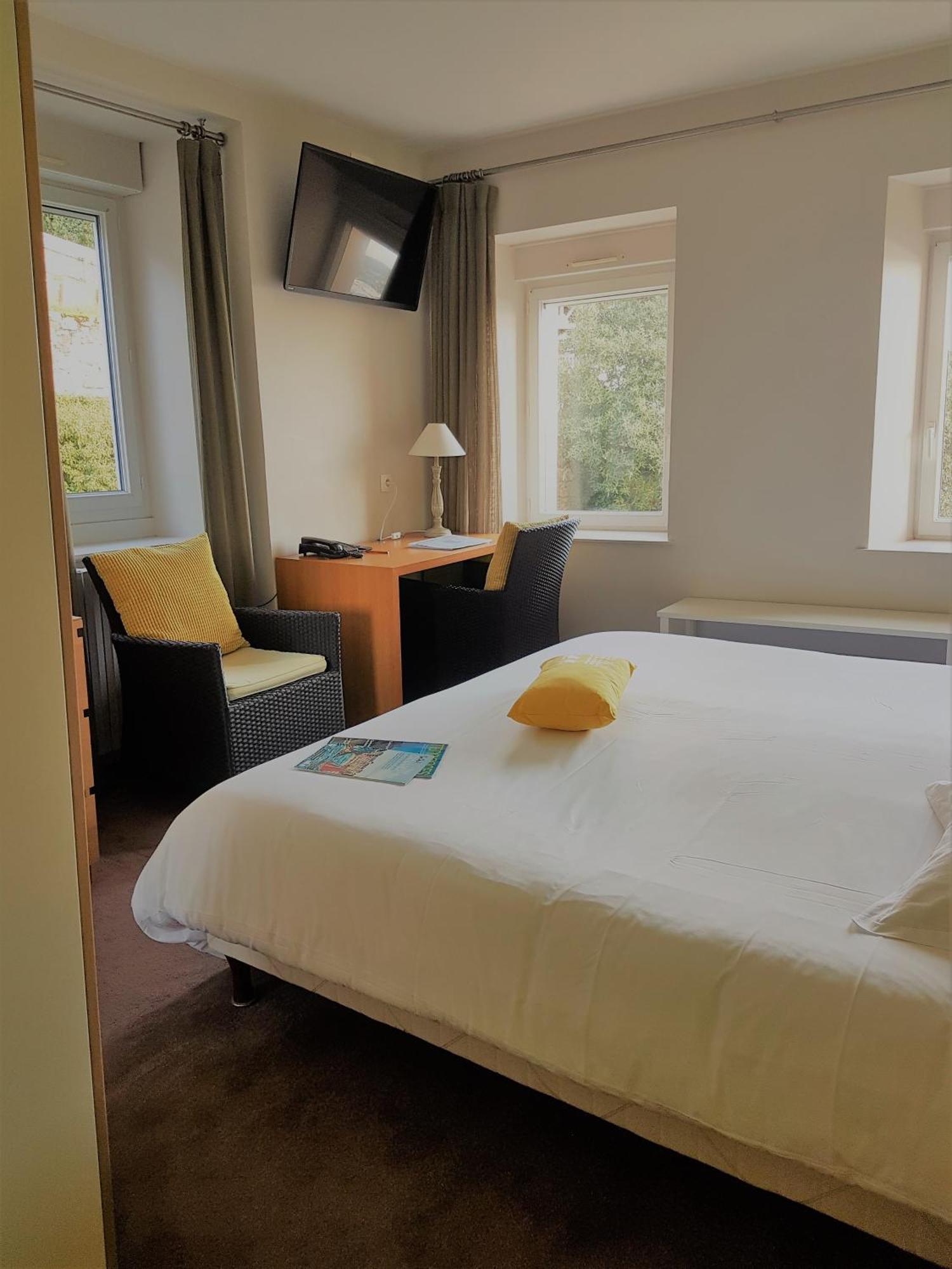 Hotel De La Vallee Ντινάρ Εξωτερικό φωτογραφία