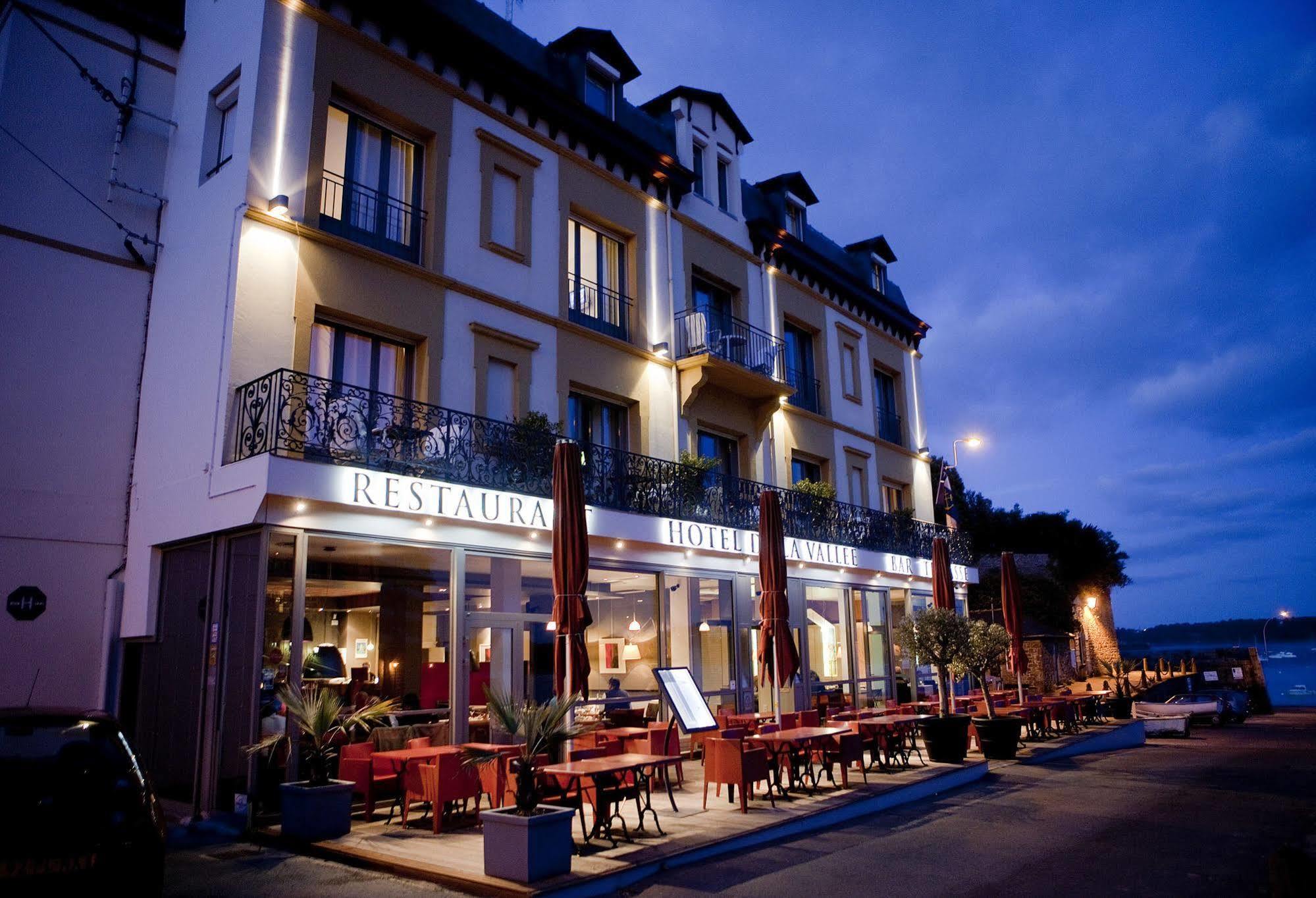 Hotel De La Vallee Ντινάρ Εξωτερικό φωτογραφία